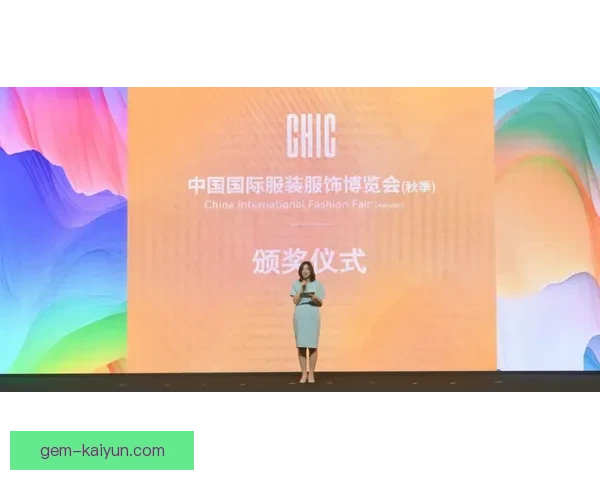 阿尔巴表现稳健，生涯回顾彰显卓越成就与持续影响力