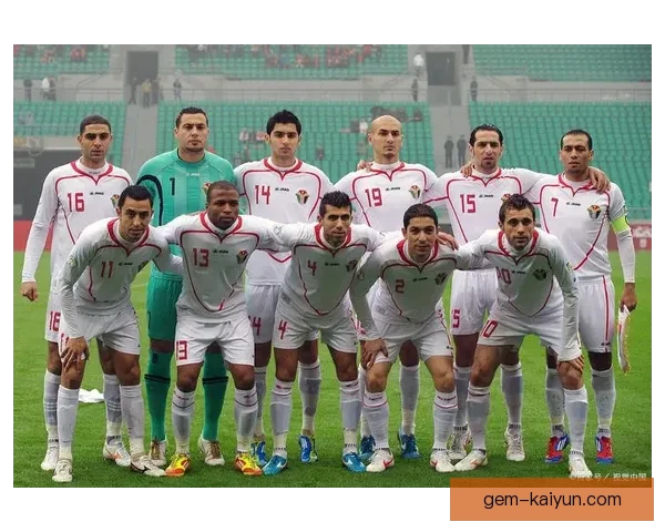 标准列日中场组织表现稳健，球队竞争力增强引人关注