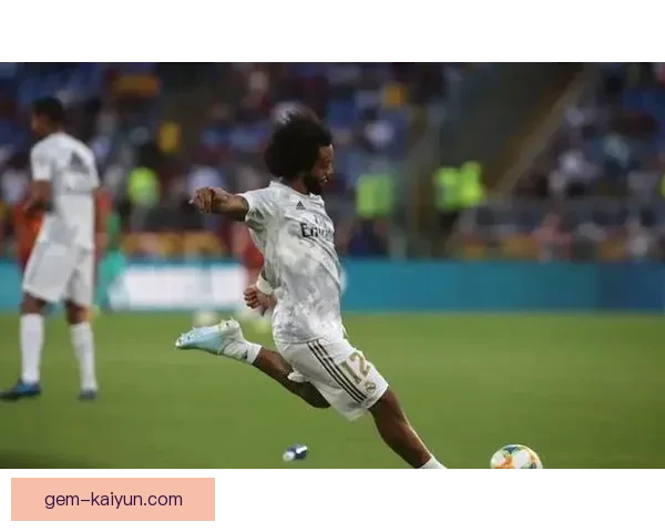 萨拉赫头球能力分析显示其状态回暖，值得关注的进攻威胁不容小觑。